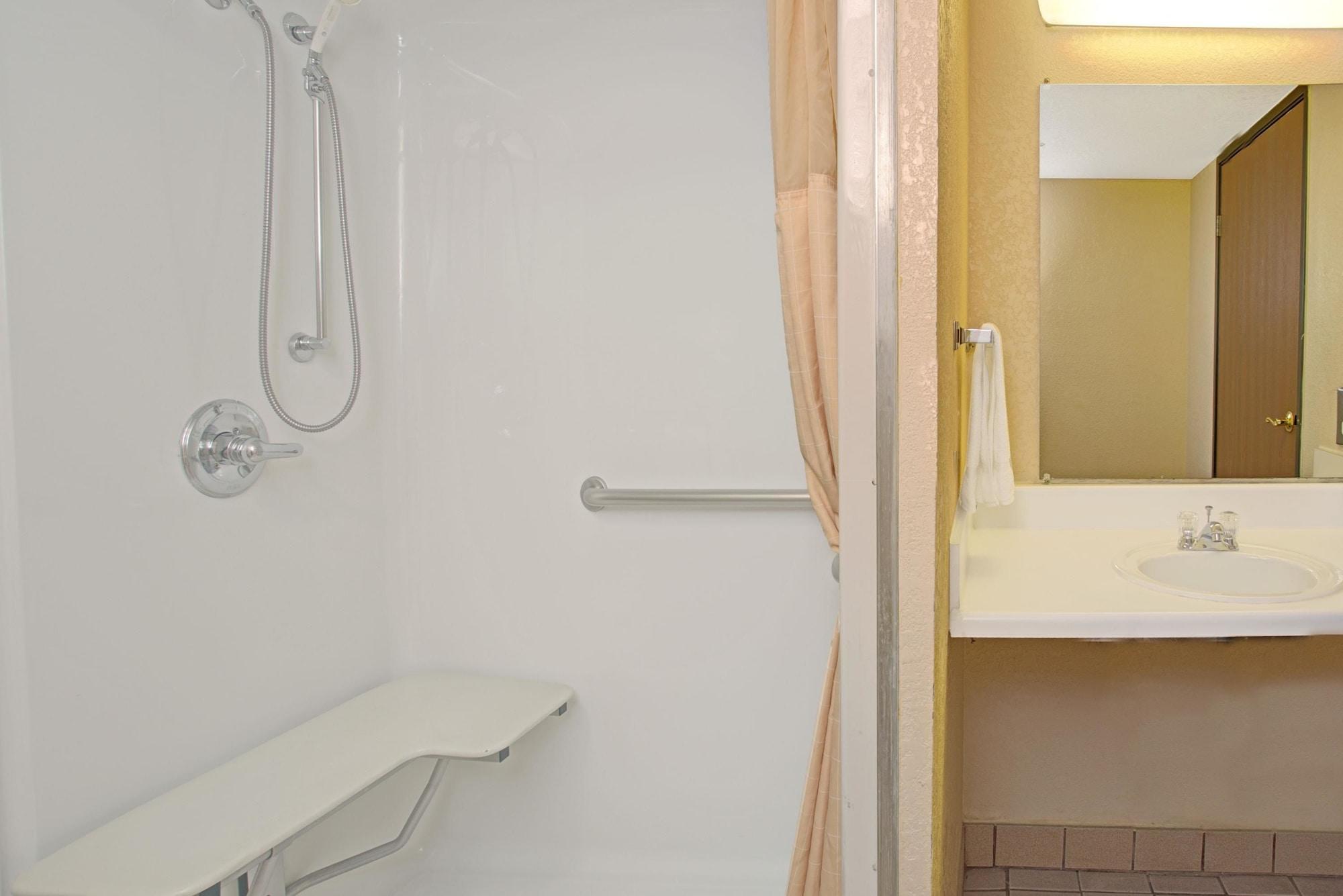 Super 8 By Wyndham Wheat Ridge/Denver West Δωμάτιο φωτογραφία
